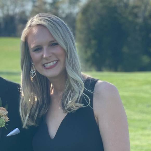 Meet your Posher, Rachel - Picture 1 of 1